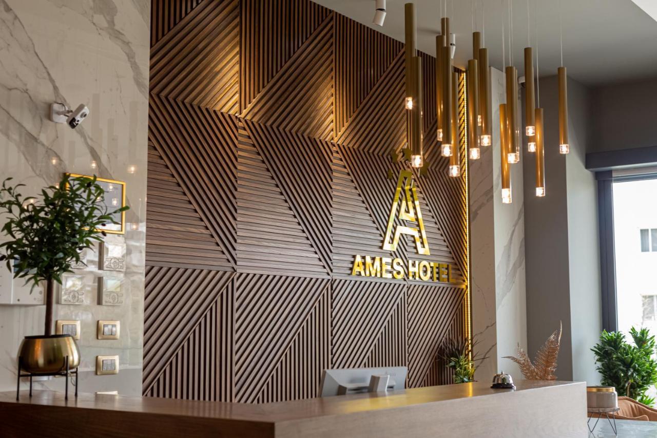Ames Hotel & Spa Vlorë Exteriör bild